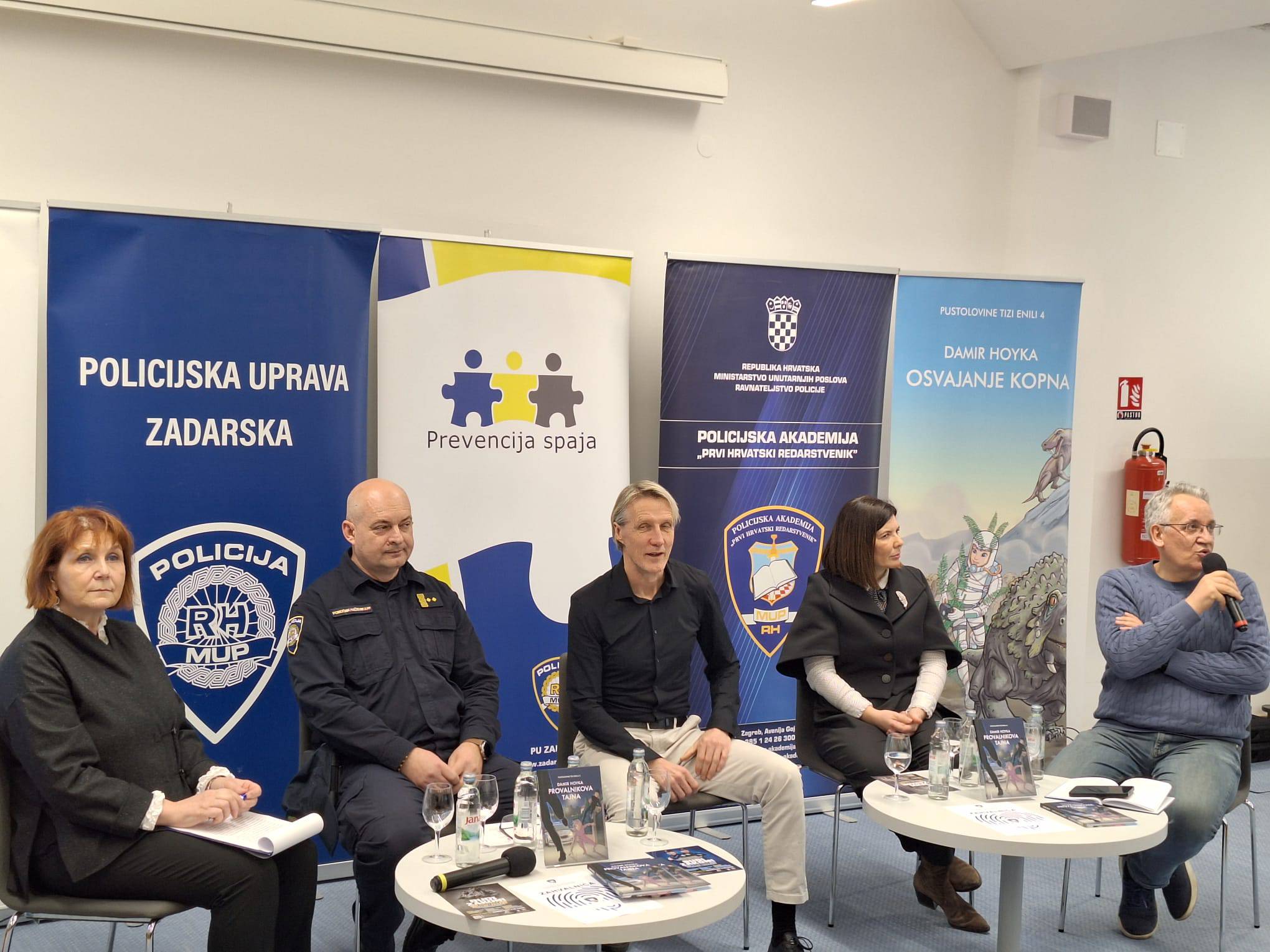 Predstavljena knjiga "Provalnikova tajna"