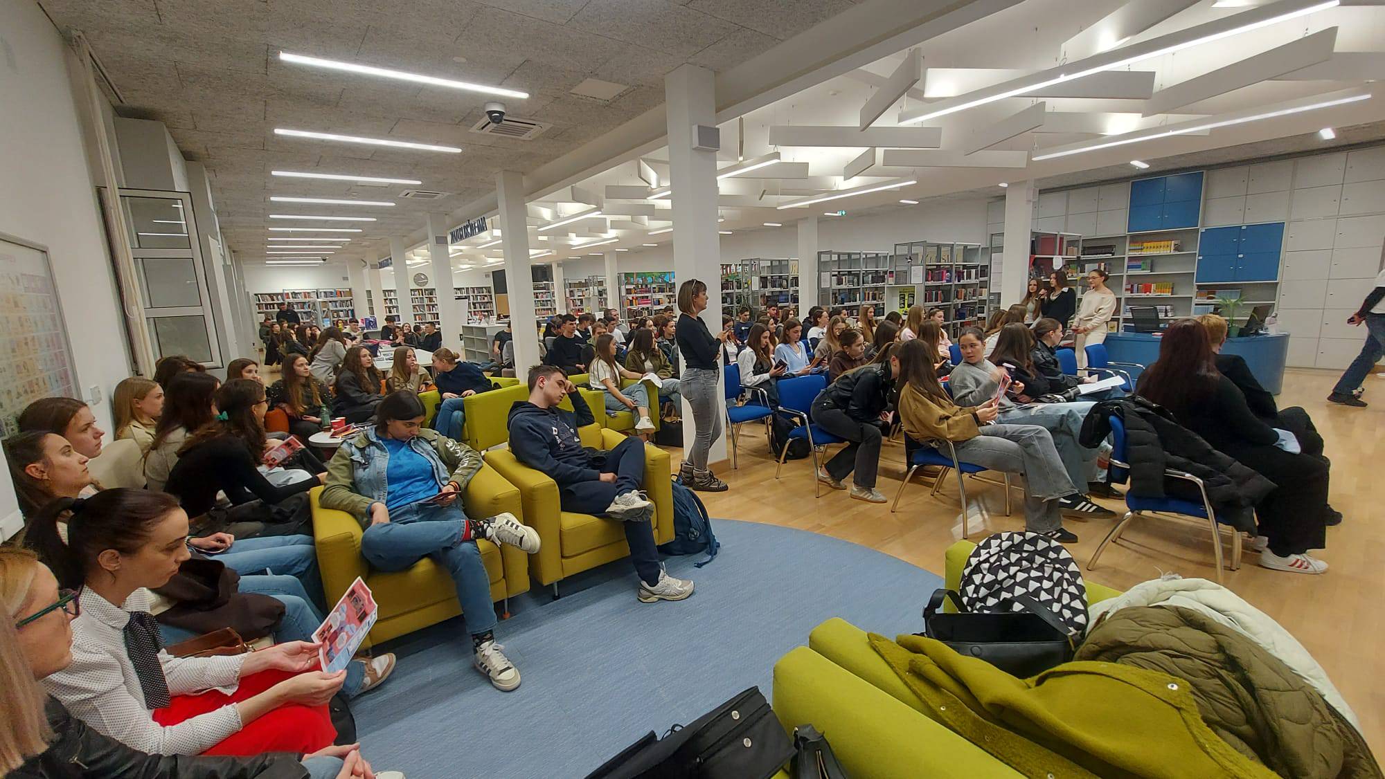 Klikni pametno, zivi sigurno! Klikni pametno, zivi sigurno!