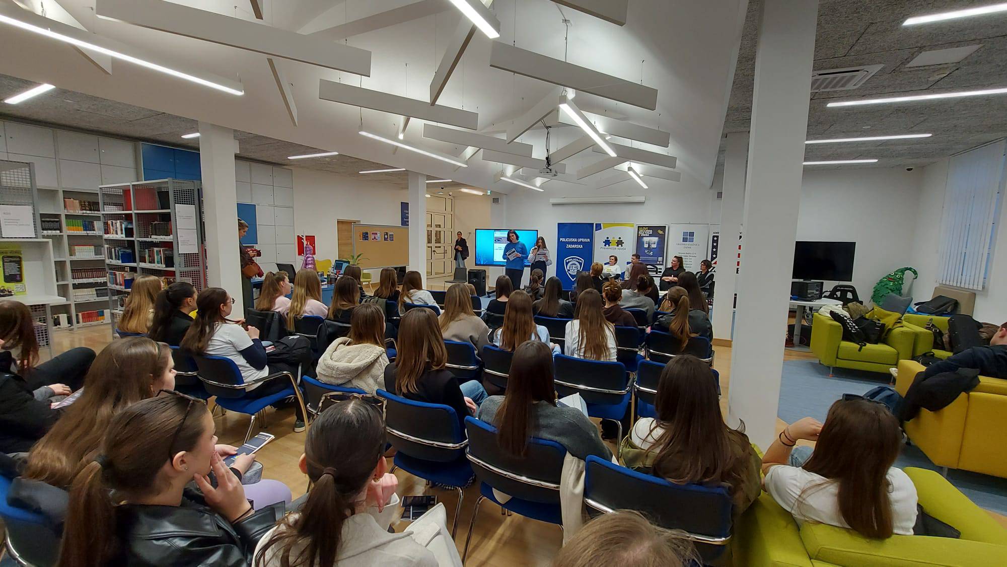 Klikni pametno, zivi sigurno! Klikni pametno, zivi sigurno!