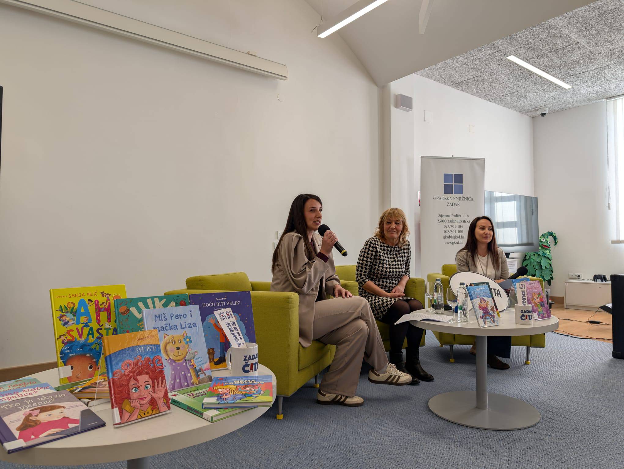 Zadar čita: Sanja Pilić - "Knjige o Maši"