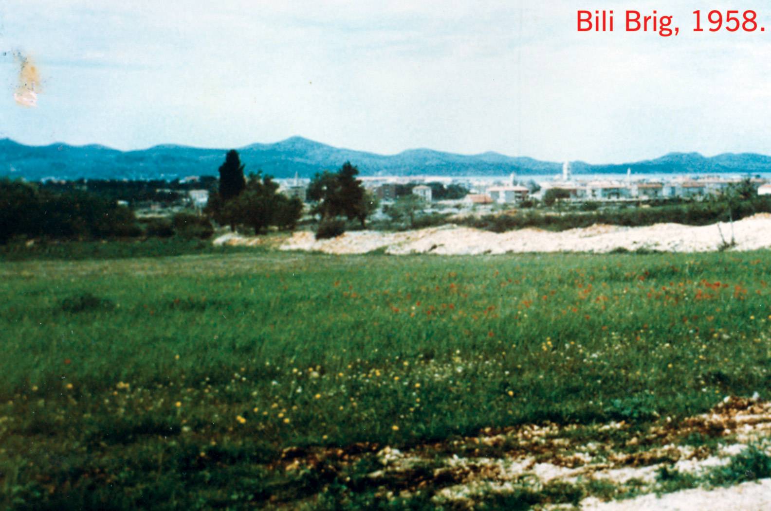 Jedna od fotografija Pere Goića "Sa istog mjesta" 2008. Bili brig 1956