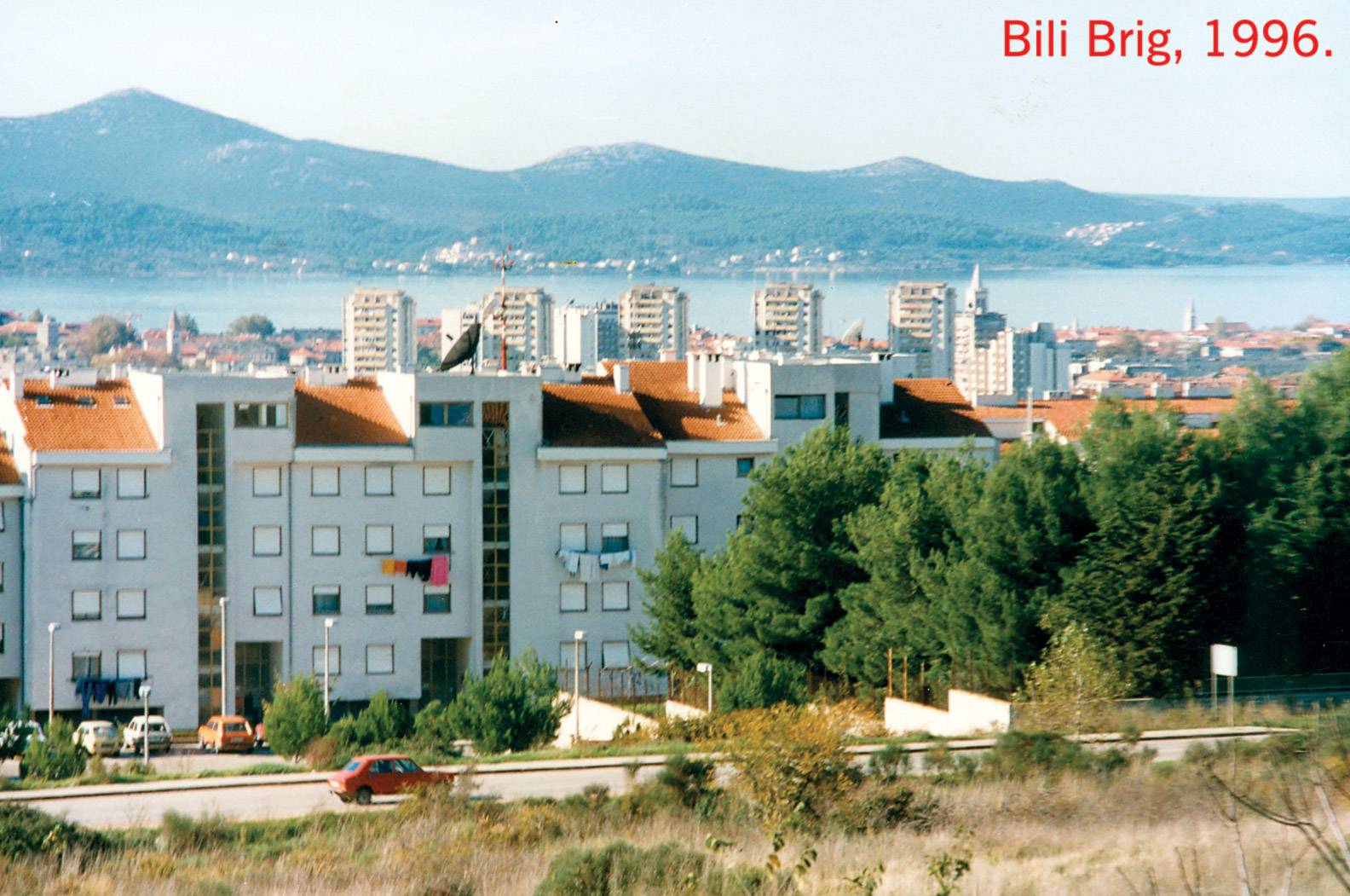 Jedna od fotografija Pere Goića "Sa istog mjesta" 2008. Bili brig 1996