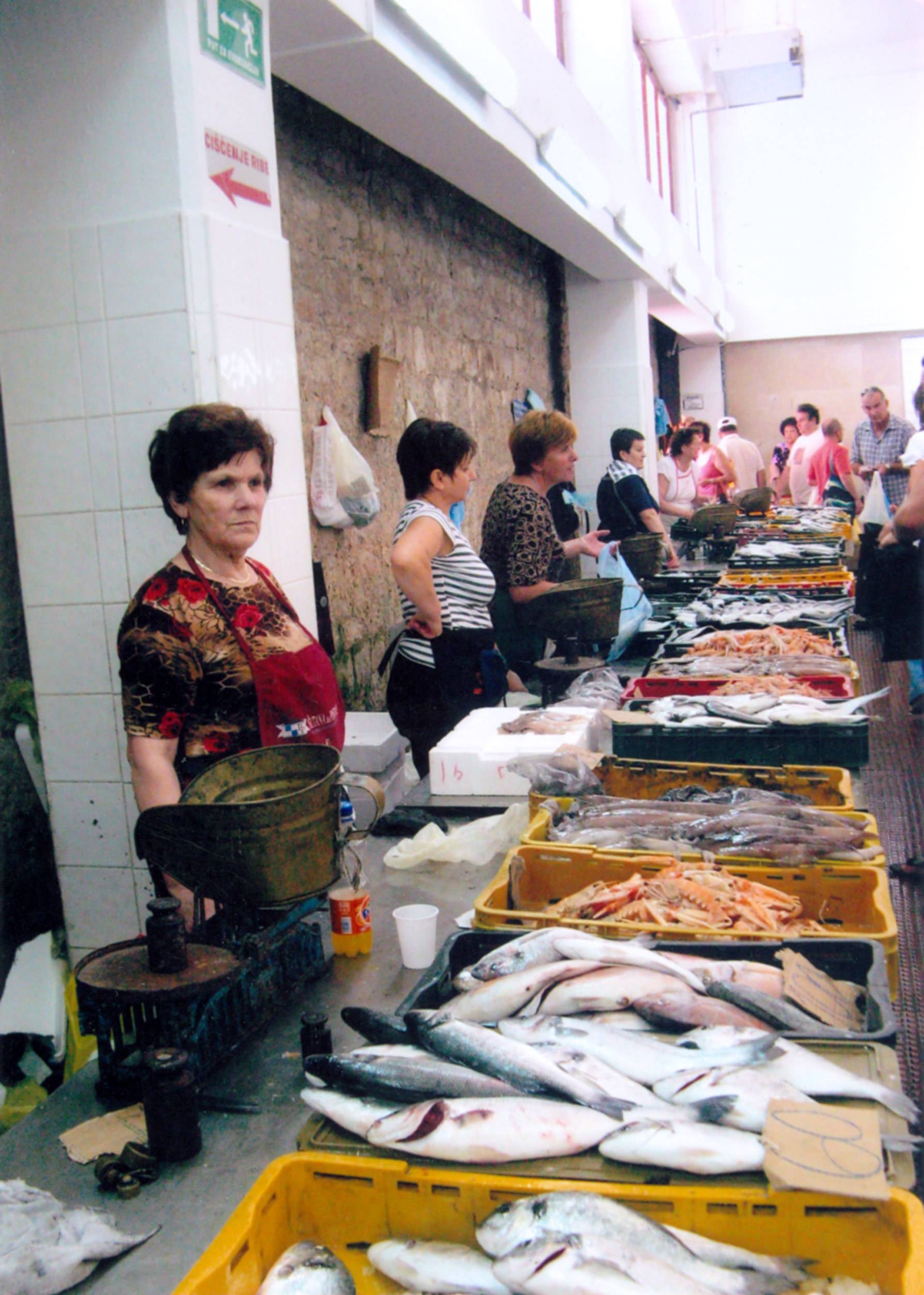 Detalj sa izložbe Žene na radnom mjestu (2010.) - ribarnica